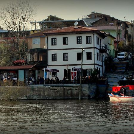 Faik Bey Konagi Bed & Breakfast Golyazi Екстериор снимка