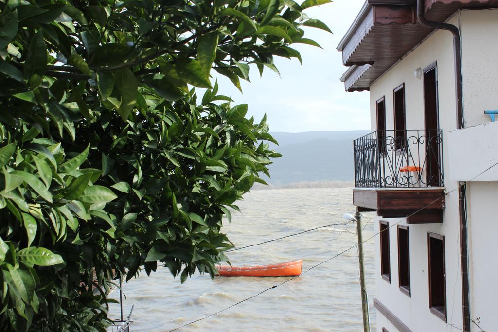 Faik Bey Konagi Bed & Breakfast Golyazi Екстериор снимка