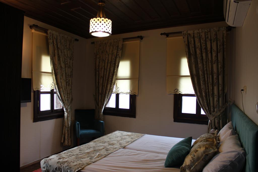 Faik Bey Konagi Bed & Breakfast Golyazi Стая снимка