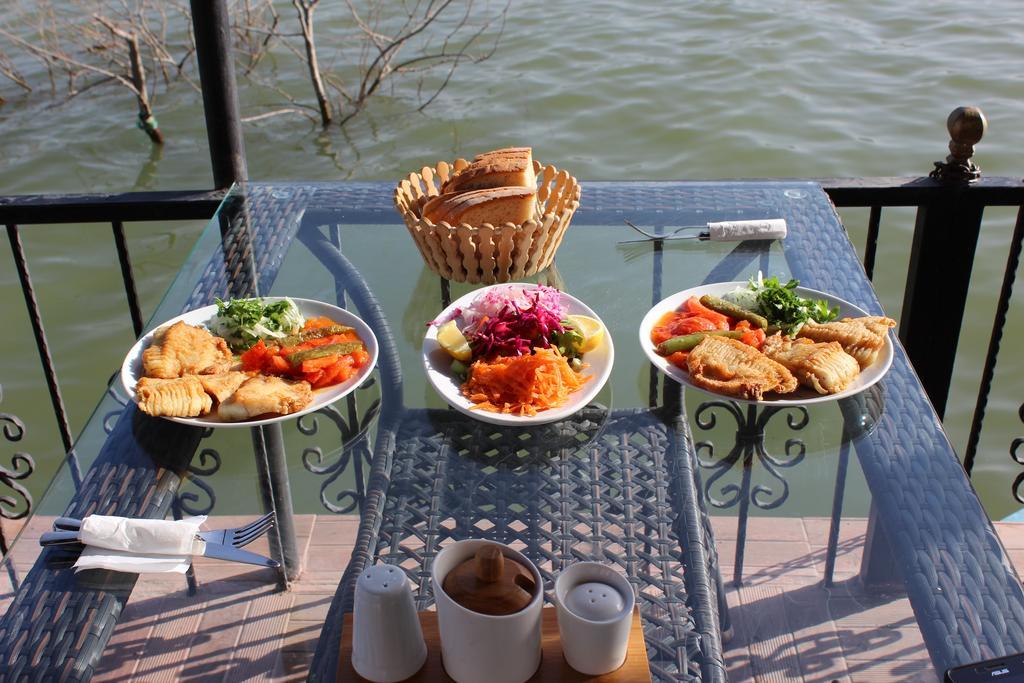 Faik Bey Konagi Bed & Breakfast Golyazi Екстериор снимка